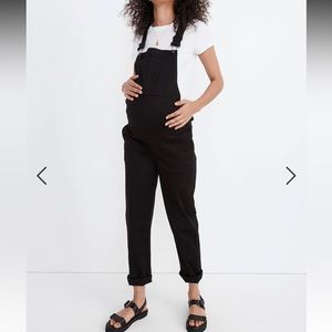 Madewell Maternity Straight-Leg Overalls in Carbondale Wash